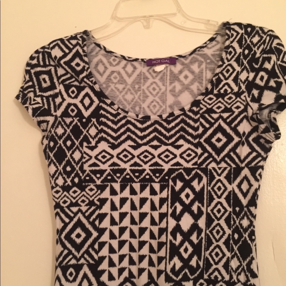 Aztec Dress - Picture 3 of 3